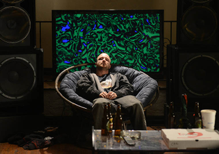 Illustration for article titled Let's act out the entire Breaking Bad season premiere based solely on these production stills